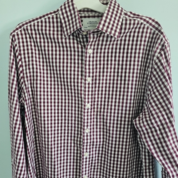 Charles Tyrwhitt Burgundy and White Gingham Casual Button Down Shirt 16 1/2 /35 - Picture 1 of 3